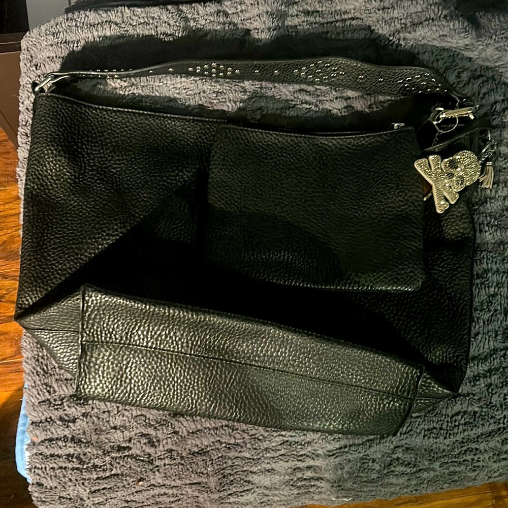 Black large shoulder bag !